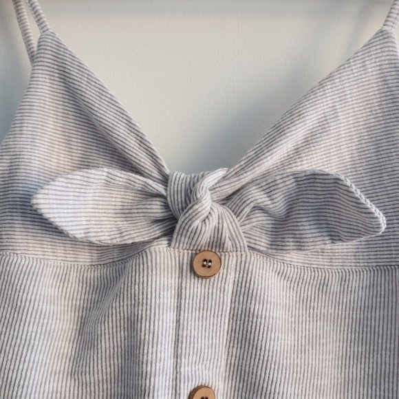 ONLY Ribbon Detailed Crop Top - Grey, XS - Picture 4 of 5